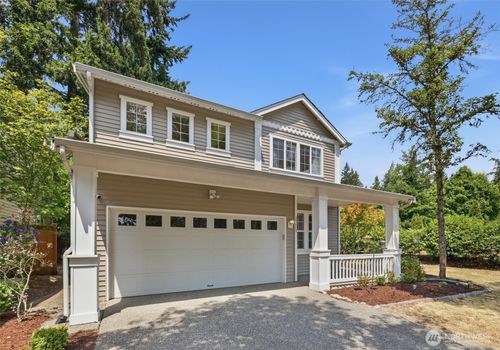 17427 92nd Ave Ne, Bothell, WA, 98011-3601 | Card Image