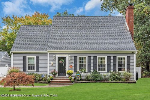 1722 Burrsville Rd, Brick, NJ, 08724-2332 | Card Image