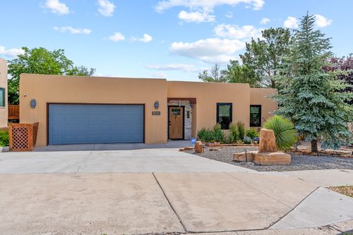 2944 Pueblo Alto, Santa Fe, NM, 87507-2519 | Card Image