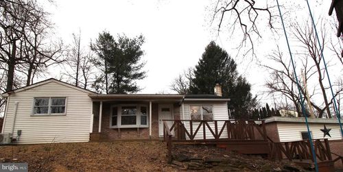 5353 Mine Rd, KINZERS, PA, 17535-9767 | Card Image