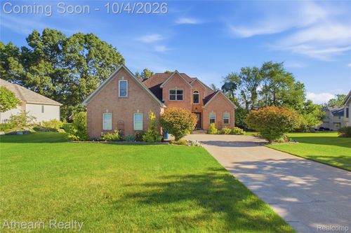 16189 Hill Forest Dr, Linden, MI, 48451-8930 | Card Image