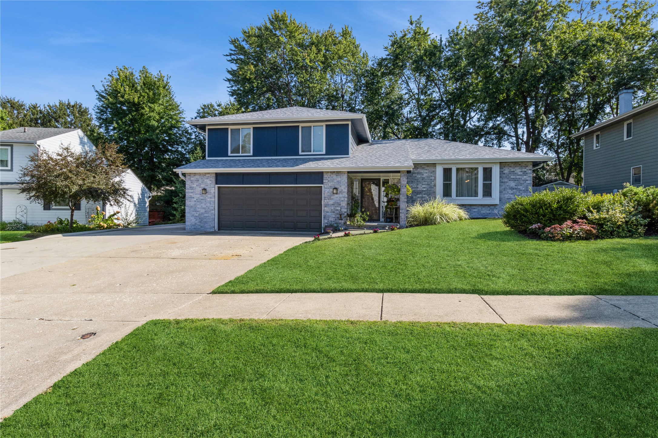Pommel Pl, West Des Moines, IA 50265