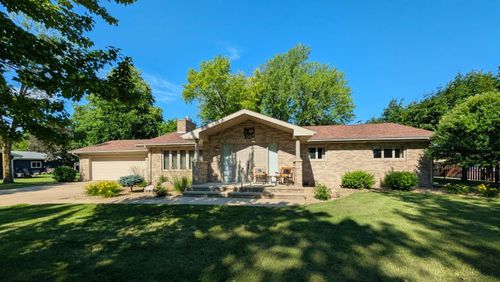 611 N 12th St, Montevideo, MN, 56265-1703 | Card Image