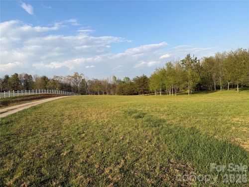 1-201 Blue Mountain Ln, Tryon, NC, 28782-0410 | Card Image