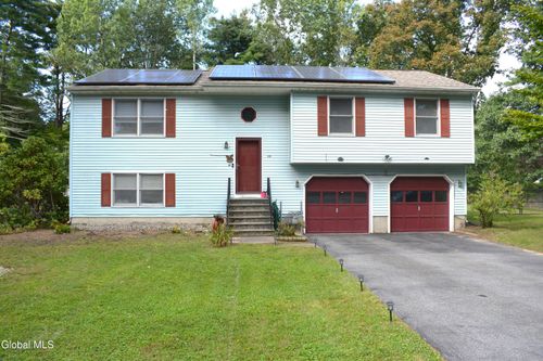 13 Herald Dr, Queensbury, NY, 12804-9187 | Card Image