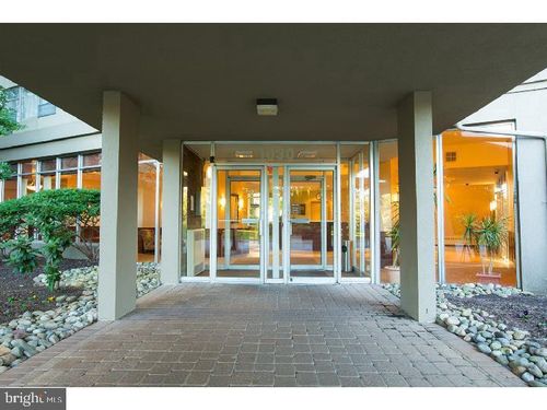 410-1030 E Lancaster Ave, BRYN MAWR, PA, 19010-1425 | Card Image