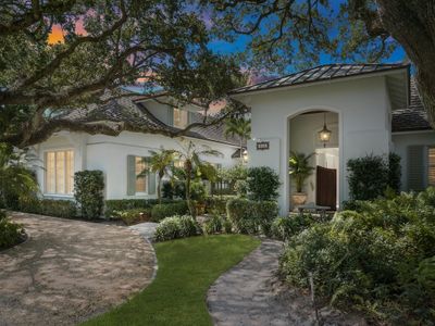 912 Seagrape Lane, House other with 4 bedrooms, 4 bathrooms and null parking in Vero Beach FL | Image 1