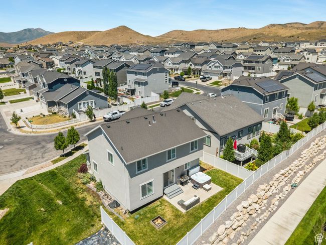 Aerial view of residential area with a mountainous background | Image 34