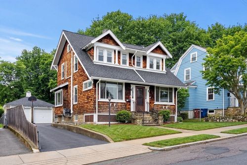 24 Lynde Ave, Melrose, MA, 02176-4337 | Card Image