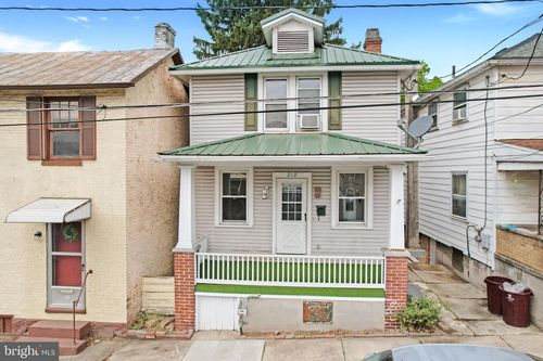 218 Pear St, CUMBERLAND, MD, 21502-1536 | Card Image