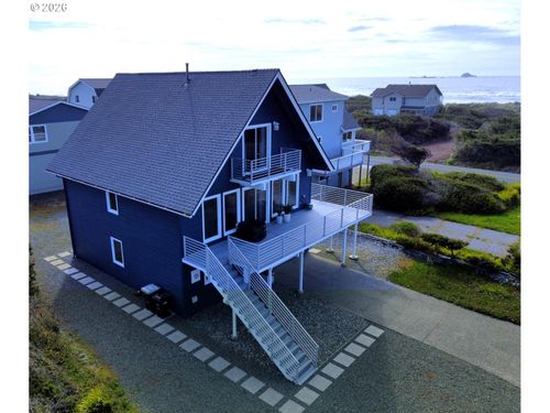 93890 Pebble Pl, Gold Beach, OR, 97444-8531 | Card Image