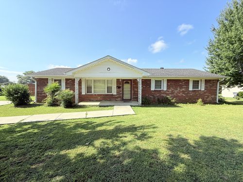 417 Shadowlawn St, McMinnville, TN, 37110-1153 | Card Image