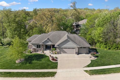 2055 Silver Maple Trl, North Liberty, IA, 52317-4765 | Card Image