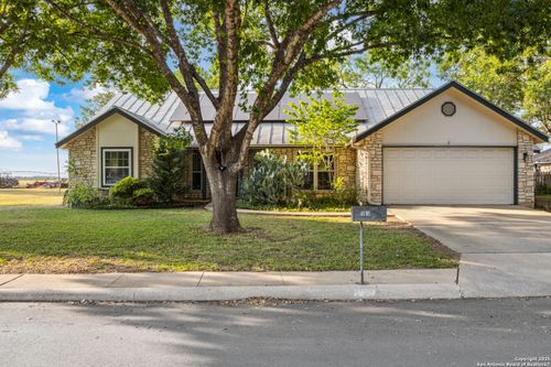 101 Country Ln, Castroville, TX, 78009-5010 | Card Image