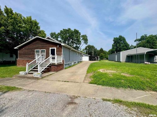 606 Orchard St, West Frankfort, IL, 62896-1224 | Card Image