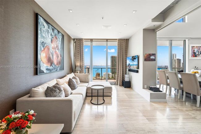 PH207 - 3470 E Coast Ave, Condo with 3 bedrooms, 3 bathrooms and null parking in MIAMI FL | Image 6