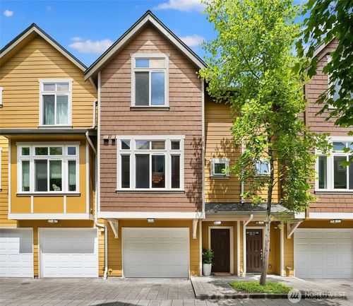 c-6533 25th Ave Ne, Seattle, WA, 98115-7164 | Card Image