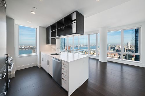 18a-555 10th Ave, New York, NY, 10018-0118 | Card Image