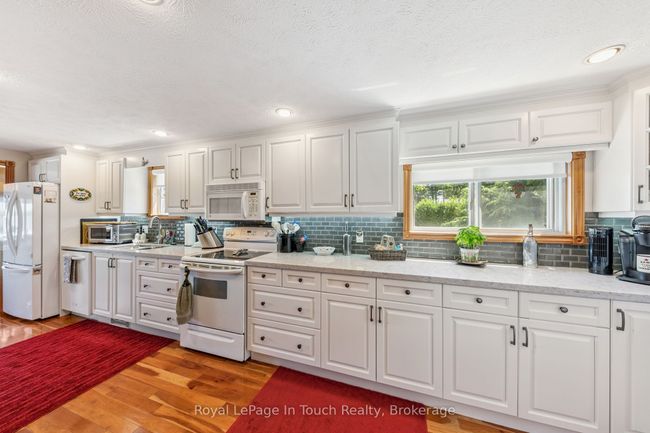 1443 Champlain Rd, House other with 5 bedrooms, 3 bathrooms and 6 parking in Tiny ON | Image 23