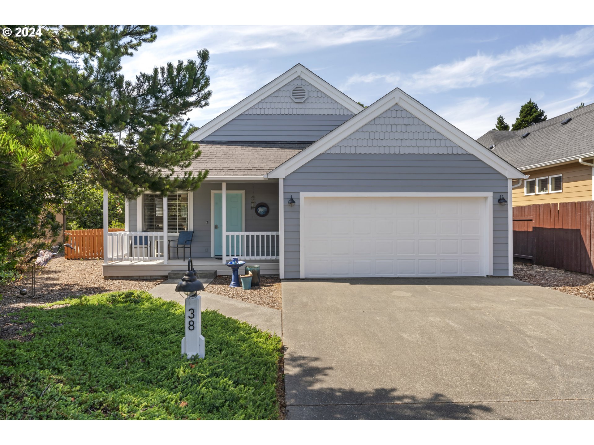 Spyglass Ln, Florence, OR 97439