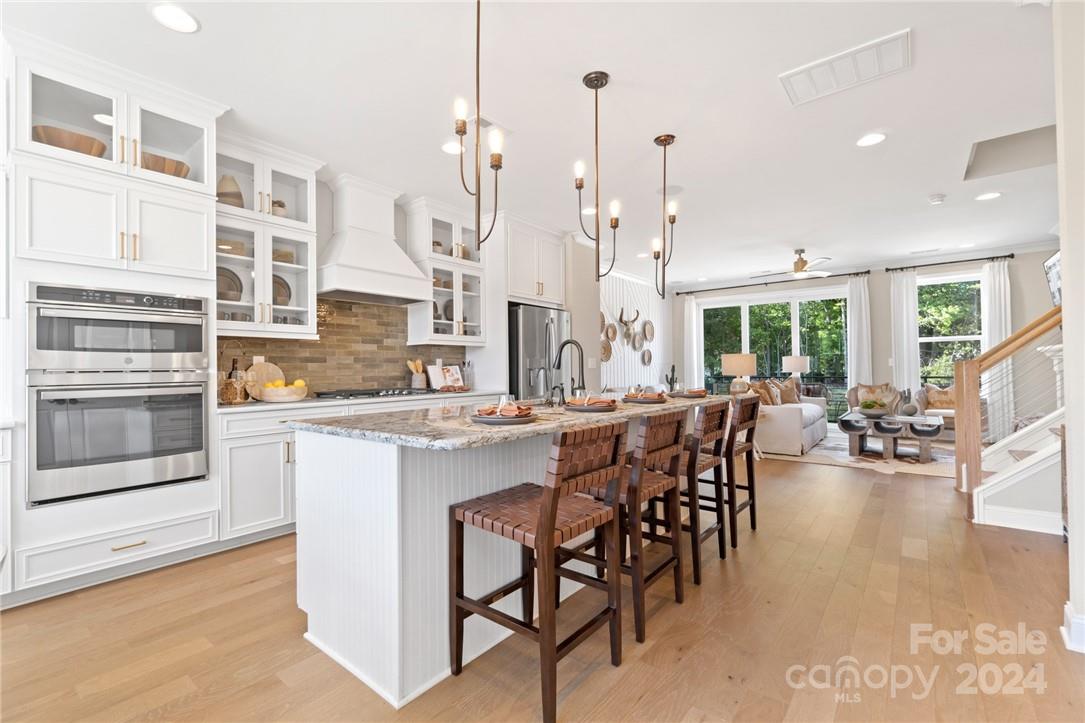 Oak Landing Dr, Charlotte, NC 28205