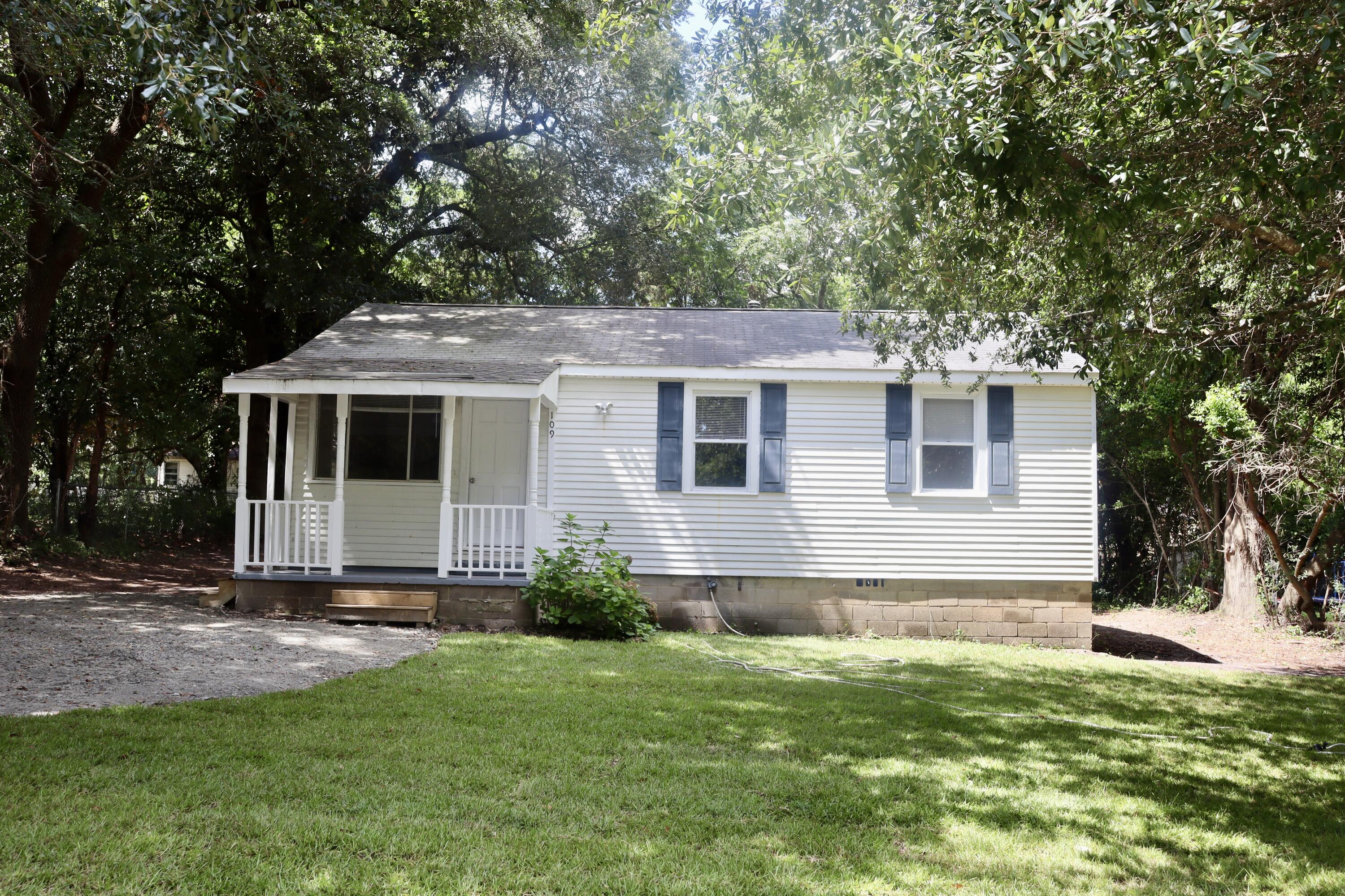Kenmont St, Aiken, SC 29801
