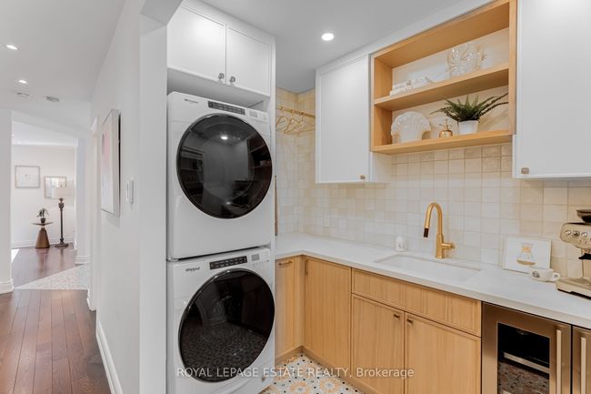 7 Delaware Ave, House attached with 5 bedrooms, 5 bathrooms and 1 parking in Toronto ON | Image 14
