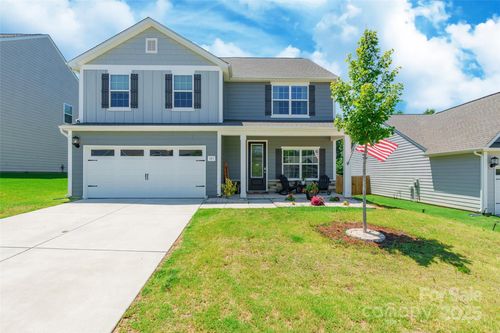 141 Colonial Reserve Ave, Troutman, NC, 28166-9664 | Card Image