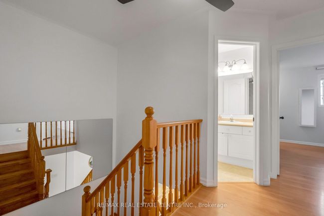 808 Mckay Cres, House attached with 3 bedrooms, 3 bathrooms and 2 parking in Milton ON | Image 29