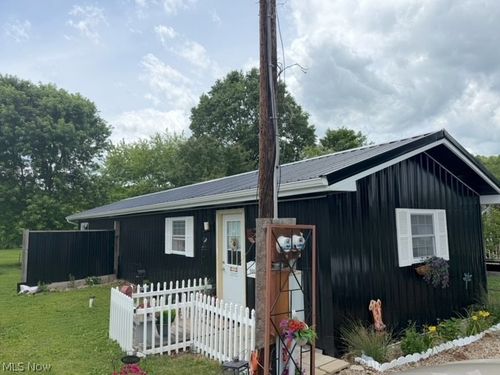 500 Holiday Avenue, Uhrichsville, OH, 44683 | Card Image