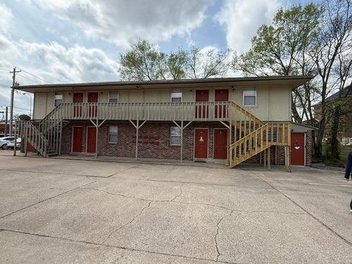 610 Washington St, JEFFERSON CITY, MO, 65101 | Card Image