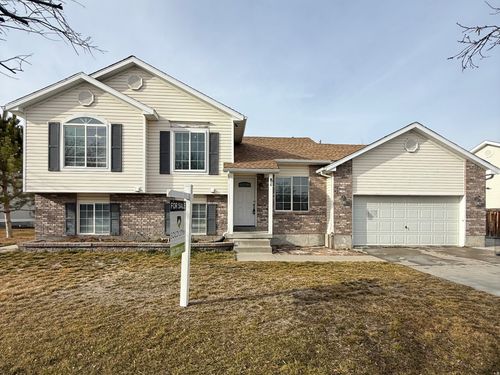 81 Merion Dr, Stansbury Park, UT, 84074-9660 | Card Image