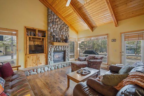 14-17741 Topflite Ln, Sunriver, OR, 97707 | Card Image