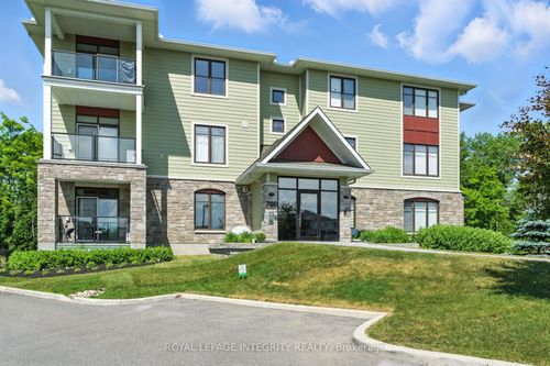 103-700 Du Rivage St, Rockland, ON, K4K0K4 | Card Image