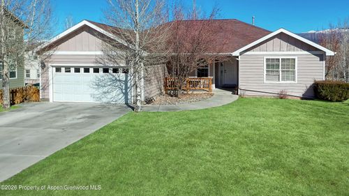 38 Apache Dr, Gypsum, CO, 81637-5007 | Card Image