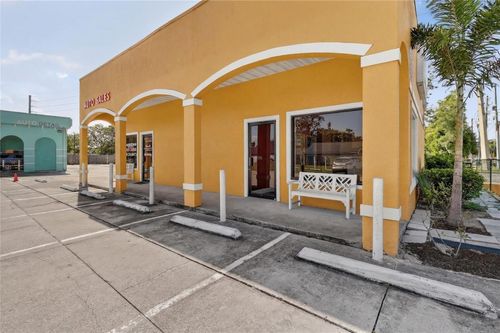 595 9th St, WINTER GARDEN, FL, 34787-3654 | Card Image