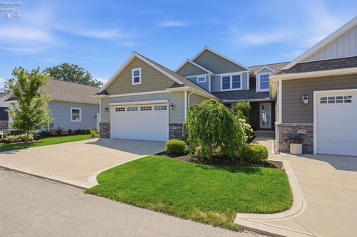 5384 Pintail Dr, Port Clinton, OH, 43452-3714 | Card Image