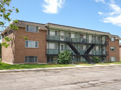 37-3677 S 2200 W, West Valley City, UT, 84119-6807 | Card Image