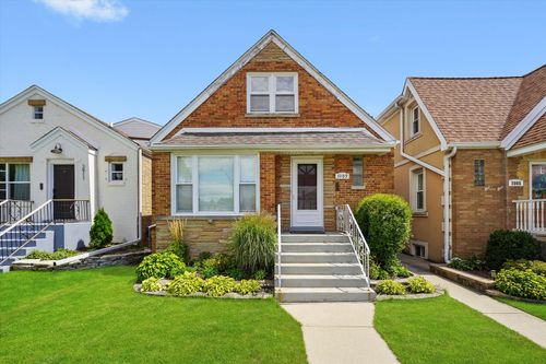 3909 N Oriole Ave, Chicago, IL, 60634-2122 | Card Image