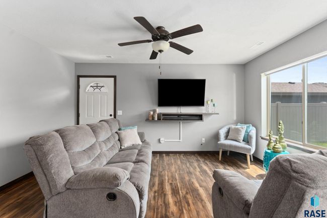 9521 W Gert St, Townhouse with 3 bedrooms, 3 bathrooms and null parking in Sioux Falls SD | Image 9