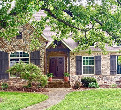 10822 Millstead Ln, Bentonville, AR, 72712-8057 | Card Image