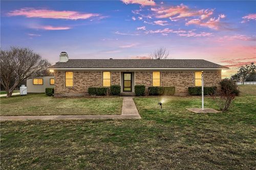 296 Valiant Wills Road, Bruceville, TX, 76630 | Card Image