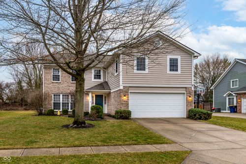 12427 Doe Ln, Indianapolis, IN, 46236-8780 | Card Image