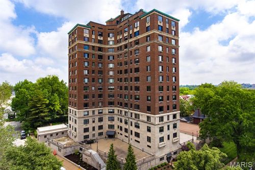 12w-410 N Newstead Avenue, St Louis, MO, 63108 | Card Image