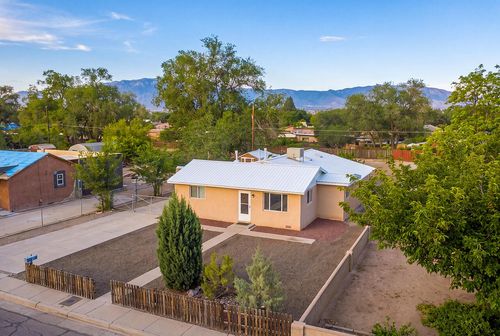4920 La Cienega St Nw, Albuquerque, NM, 87107-3824 | Card Image