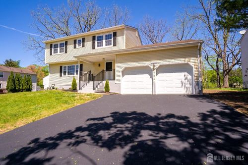 4 Harvey Rd, Monmouth Junction, NJ, 08852-3033 | Card Image
