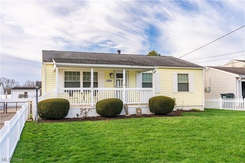 3233 Russ Ranch St Nw, Massillon, OH, 44646-3013 | Card Image