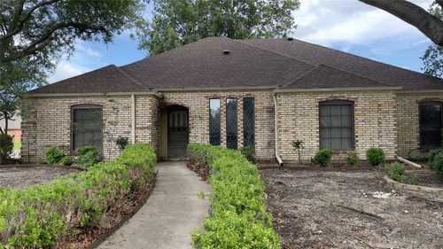 818 Pebblebrook Dr, Allen, TX, 75002-2218 | Card Image