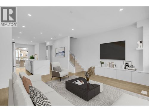 103-5300 Main St, Kelowna, BC, V1W0C1 | Card Image