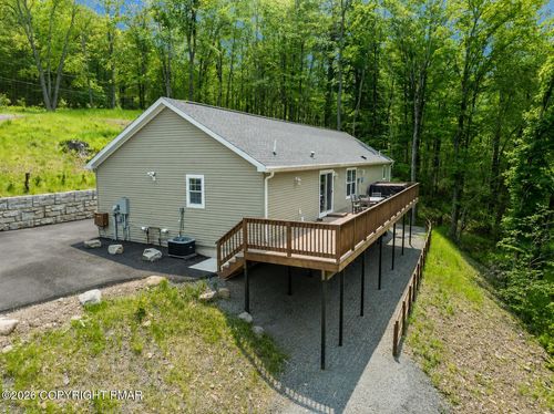 2016 Locust Ridge Rd, Pocono Lake, PA, 18347-8163 | Card Image